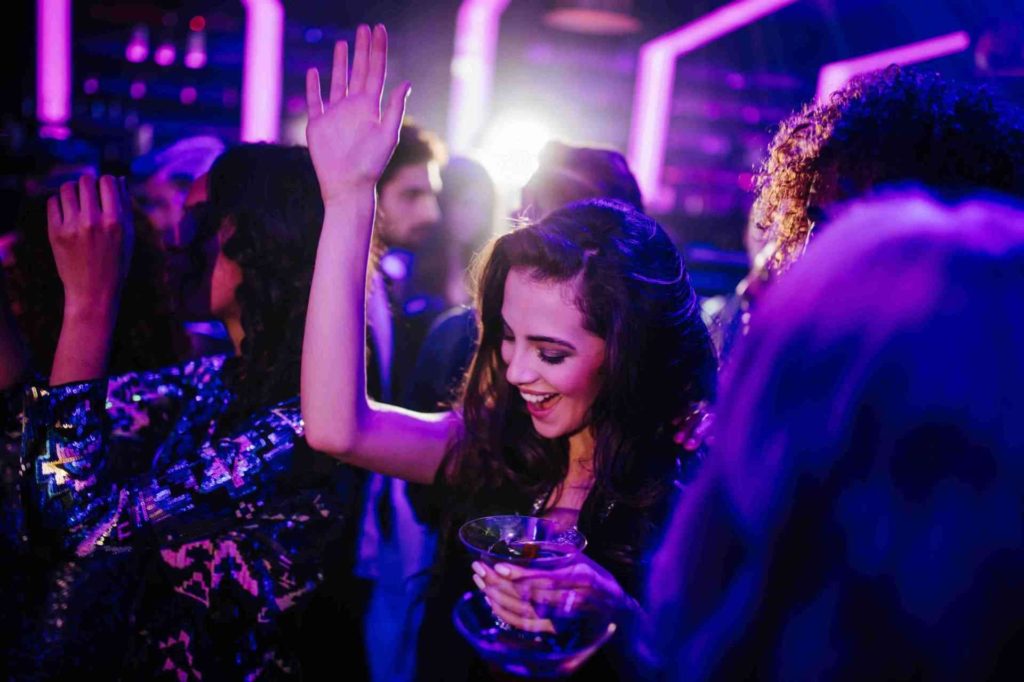 Galaxy London’s Limited-Time Deals: Enjoy Extra Hours, Free Dishes & 15% Off Karaoke Nights!